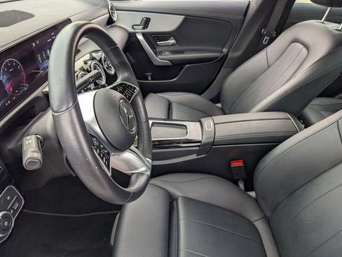Used 2025 Mercedes-Benz CLA 250 image 23