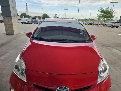 Used 2015 Toyota Prius Persona Series FWD image 19