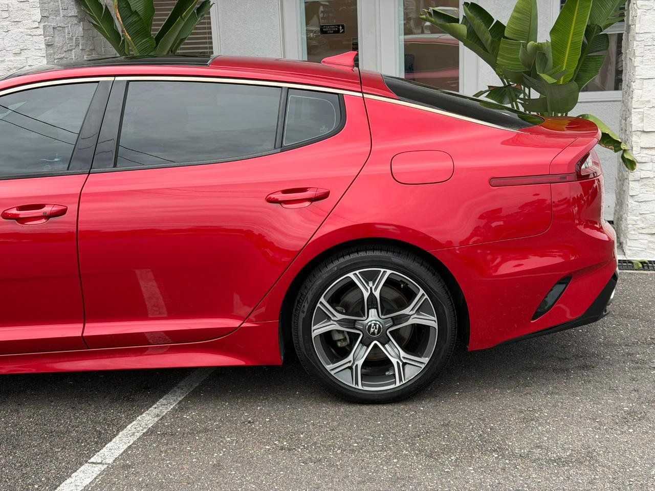 Used 2021 Kia Stinger GT-Line w/ Sun & Sound Package RWD image 11