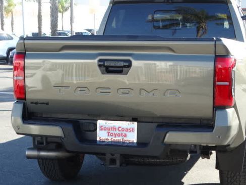 Used 2024 Toyota Tacoma TRD Off-Road image 14