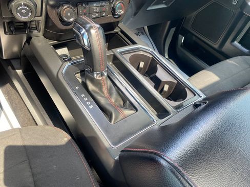 Used 2019 Ford F150 XLT w/ Equipment Group 302A Luxury AWD/4WD image 21