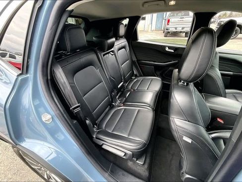 Used 2025 Ford Escape Platinum AWD/4WD image 25