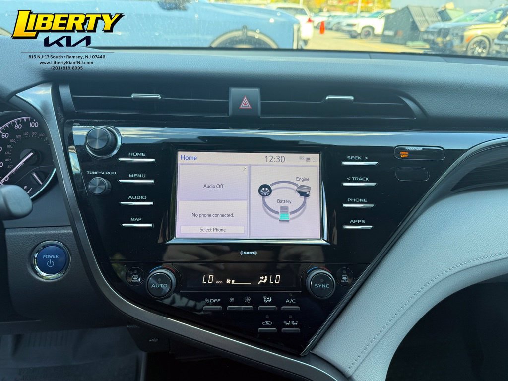 Used 2020 Toyota Camry LE FWD image 13