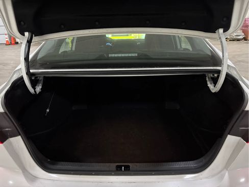 Used 2025 Toyota Camry LE image 8