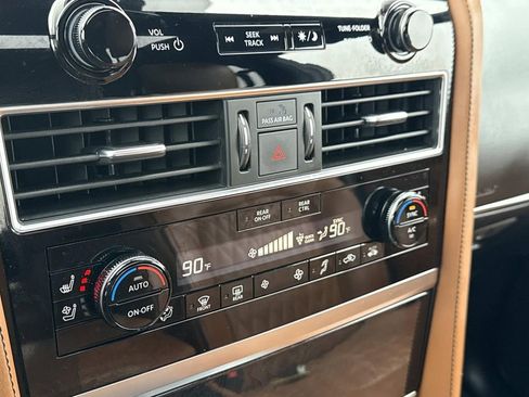 Certified 2024 INFINITI QX80 Sensory image 5