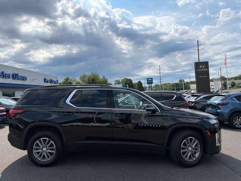 Certified 2024 Chevrolet Traverse LT w/ LPO, Floor Liner Package AWD/4WD image 3
