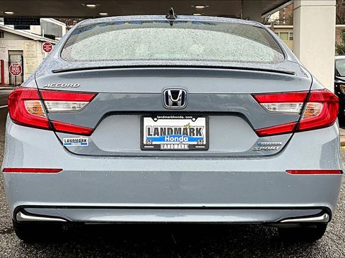 Used 2022 Honda Accord Sport image 4