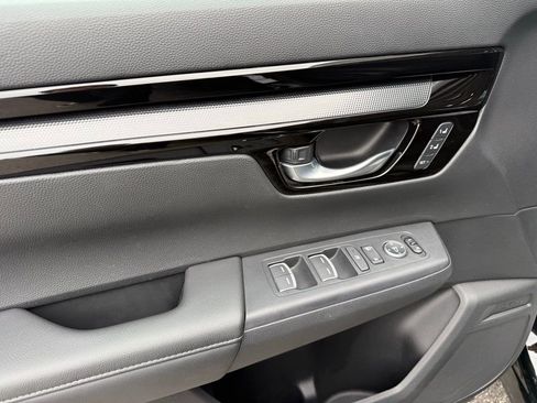 Used 2025 Honda CR-V EX-L image 18