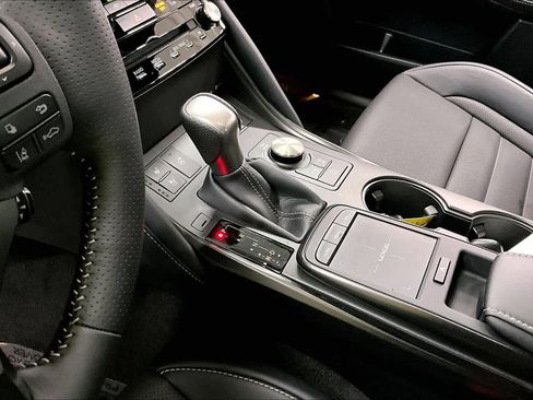 Used 2025 Lexus IS 350 F Sport image 15