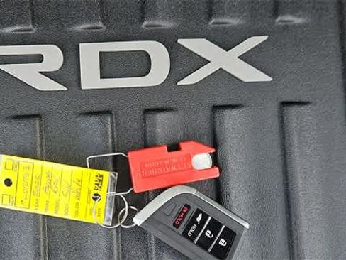 Used 2025 Acura RDX SH-AWD w/ Technology Package image 21