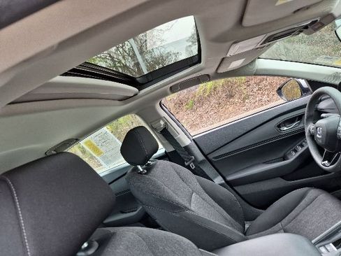 Used 2023 Honda Accord EX image 13