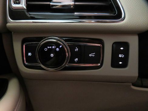 Used 2020 Lincoln Navigator Reserve w/ Luxury Package image 35