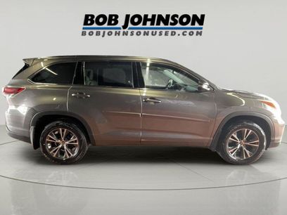 Used 2016 Toyota Highlander XLE