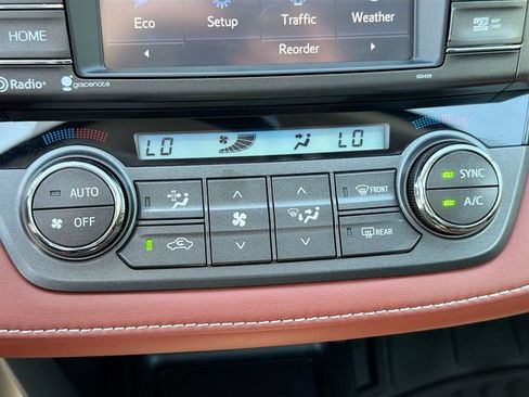 Used 2015 Toyota RAV4 Limited AWD/4WD image 17