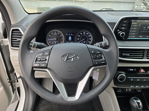 Used 2020 Hyundai Tucson SE image 14