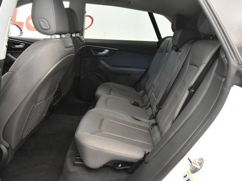Used 2021 Audi Q8 Premium w/ Convenience Package image 13