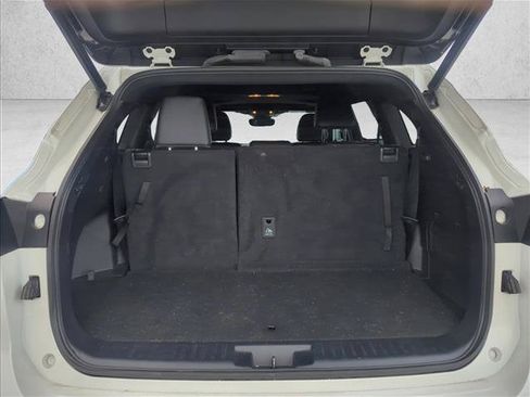 Used 2023 Toyota Highlander XSE FWD image 25