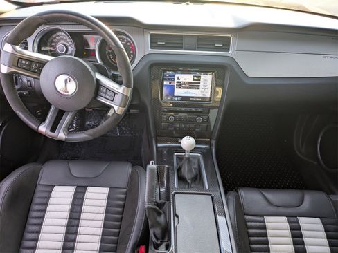 Used 2013 Ford Mustang Shelby GT500 image 14