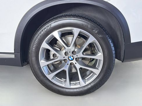 Used 2024 BMW X5 xDrive40i w/ Premium Package AWD/4WD image 33