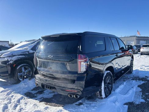 Used 2023 Chevrolet Suburban Z71 w/ Off-Road Capability Package image 4