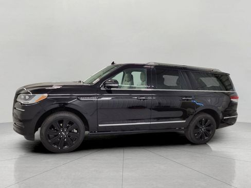 Used 2024 Lincoln Navigator L Reserve AWD/4WD image 10