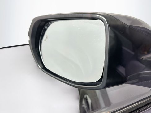 Used 2017 Honda CR-V Touring image 11