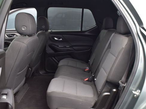 Used 2023 Chevrolet Traverse LT FWD image 10