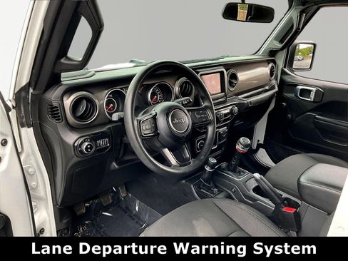 Used 2022 Jeep Gladiator Sport w/ Trailer Tow Package AWD/4WD image 16