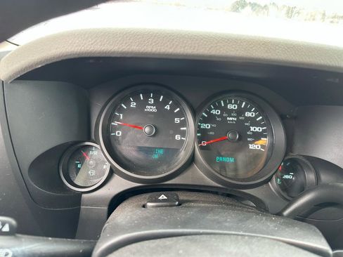 Used 2011 Chevrolet Silverado 1500 W/T AWD/4WD image 10