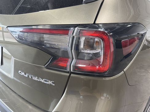 Certified 2024 Subaru Outback Premium AWD/4WD image 17