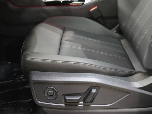 New 2026 Audi Q5 Premium Plus image 17