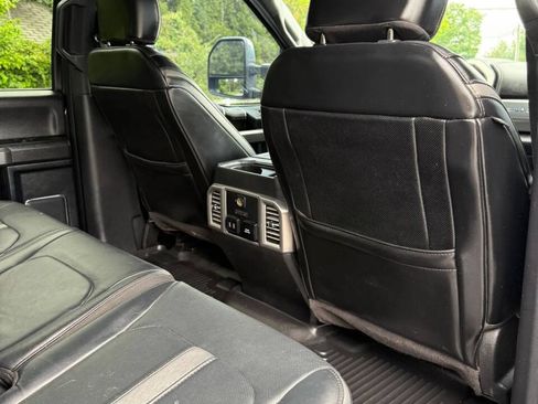 Used 2018 Ford F250 Platinum w/ Platinum Ultimate Package AWD/4WD image 23