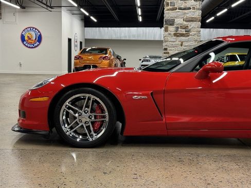 Used 2008 Chevrolet Corvette Z06 w/ Preferred Equipment Group RWD image 5