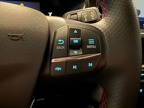Used 2023 Ford Escape ST-Line w/ Tech Pack #1 AWD/4WD image 20