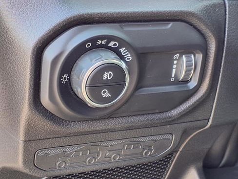 Used 2024 Jeep Gladiator Sport image 25