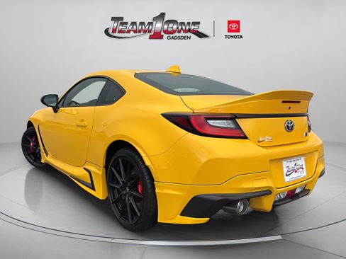 Used 2026 Toyota GR86 YUZU Limited image 5