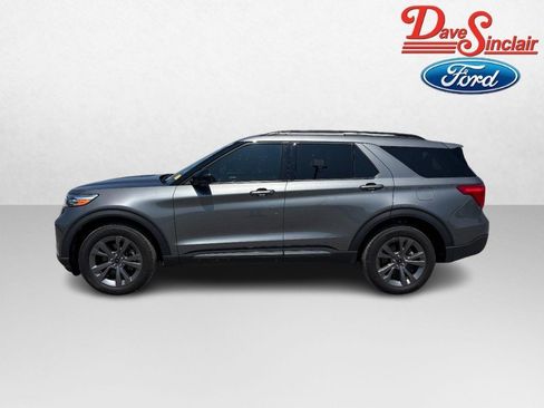 Used 2024 Ford Explorer XLT w/ Equipment Group 202A AWD/4WD image 10