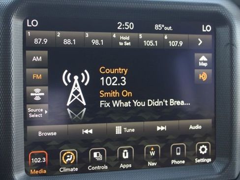 Used 2021 Jeep Wrangler Unlimited Sahara image 32