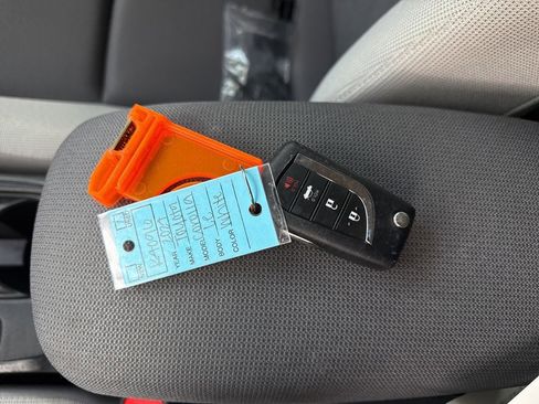 Used 2024 Toyota Corolla LE image 11