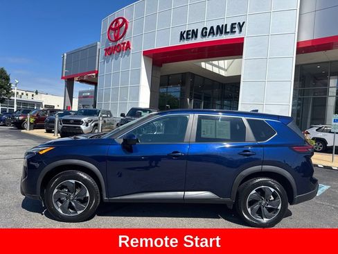 Used 2025 Nissan Rogue SV FWD image 3