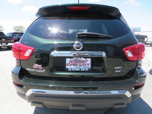 Used 2018 Nissan Pathfinder SV w/ SV All Weather Package image 6