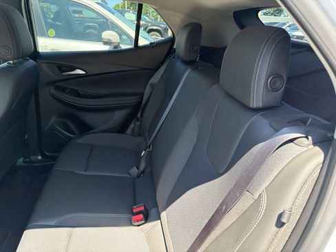 Used 2024 Buick Encore GX Preferred FWD image 6