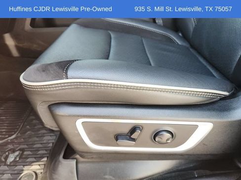 Used 2023 RAM 1500 Laramie AWD/4WD image 32