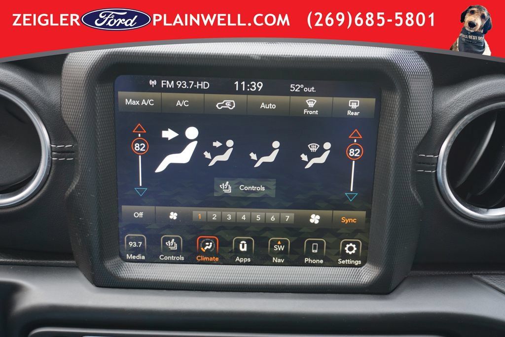 Used 2023 Jeep Wrangler Unlimited Sahara w/ Cold Weather Group AWD/4WD image 19
