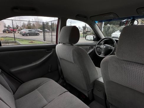 Used 2005 Toyota Corolla Sedan image 8