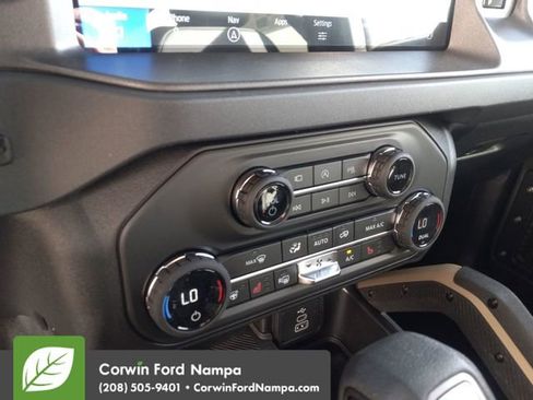 New 2026 Ford Bronco Badlands image 17