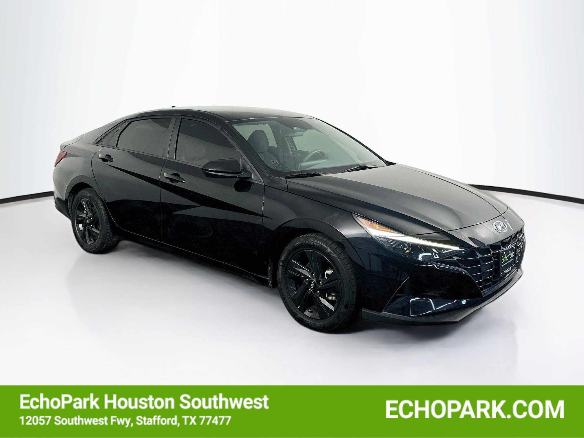 Used 2023 Hyundai Elantra SEL w/ Cargo Package FWD image 1