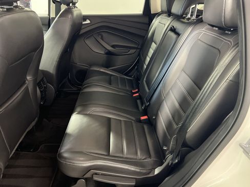 Used 2019 Ford Escape Titanium AWD/4WD image 25