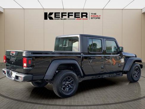 New 2026 Jeep Gladiator Sport image 4