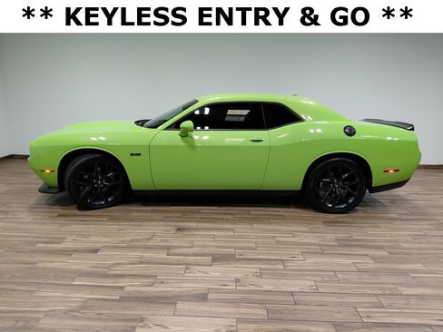 Used 2023 Dodge Challenger R/T w/ Blacktop Package image 11